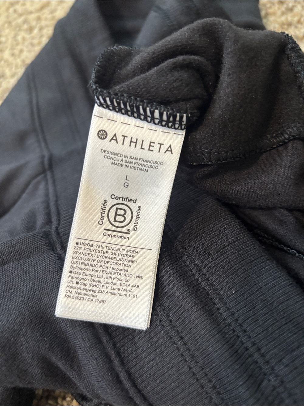 Athleta Balance Flare Pants size large - Picture 4 of 7